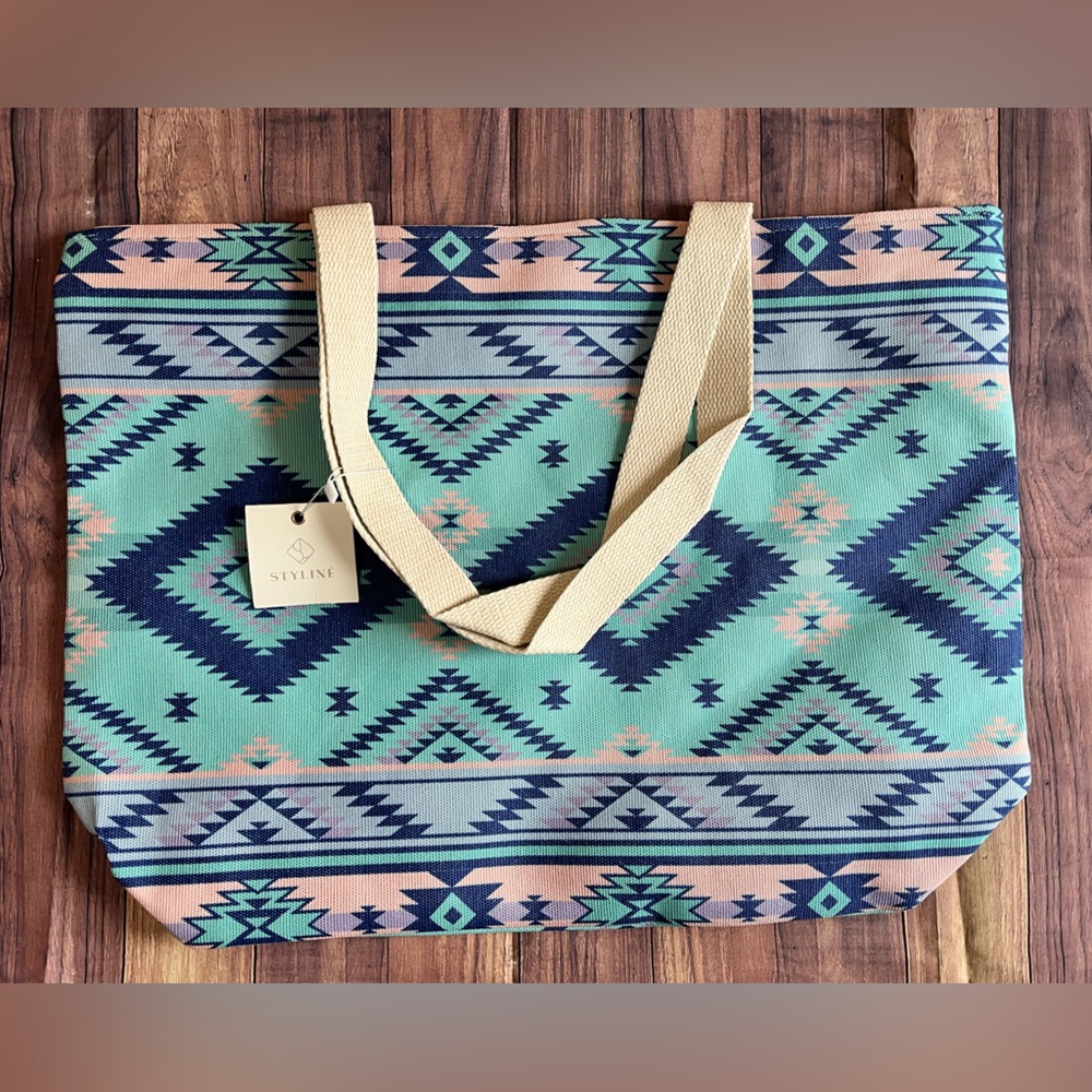 Styline Mint and Navy Western Print Weekend Bag